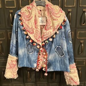 Viviana Gabeiras Jacket